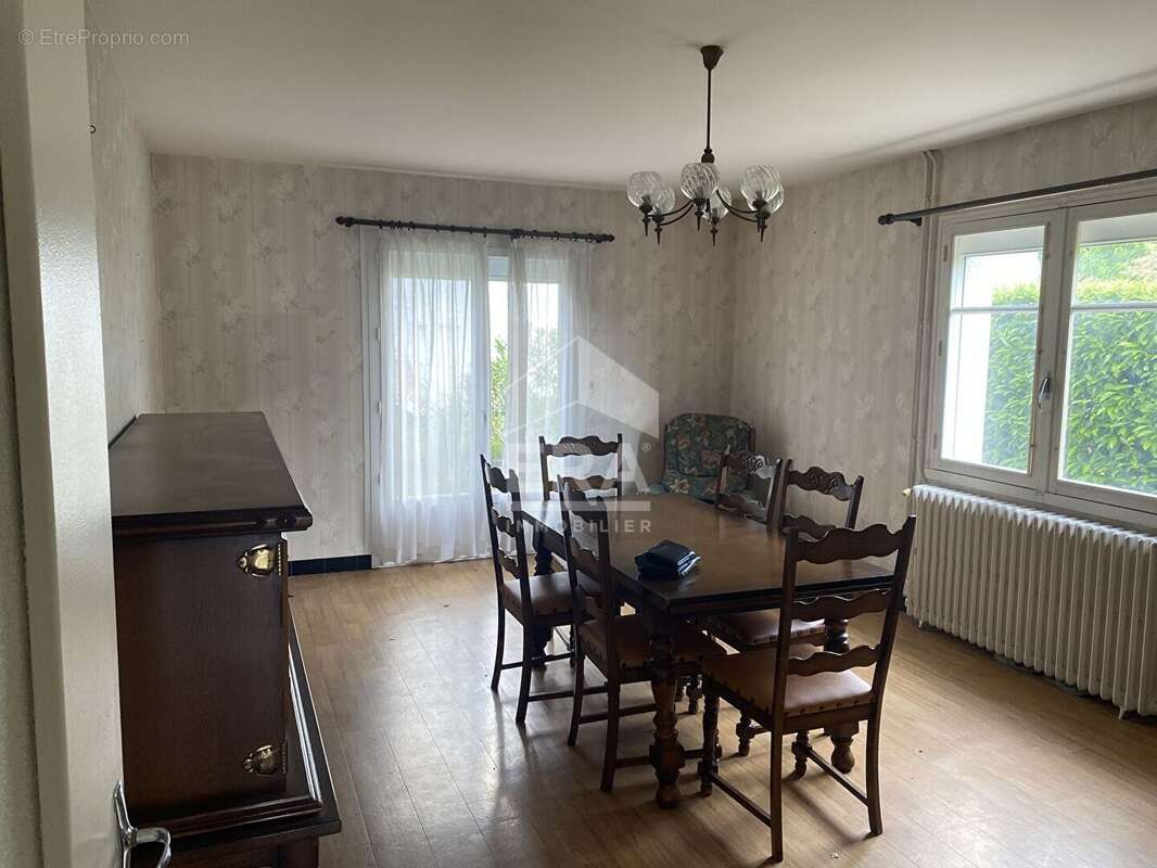 Maison à SAINTES