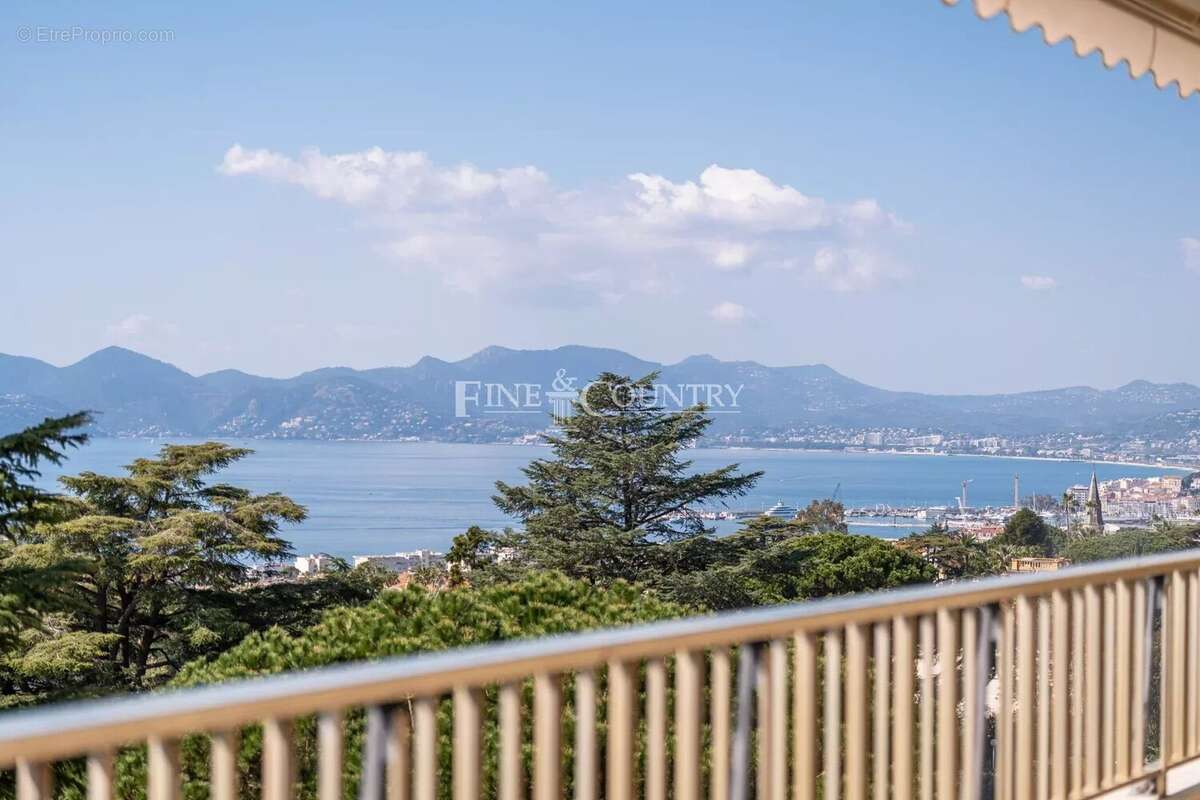Appartement à CANNES