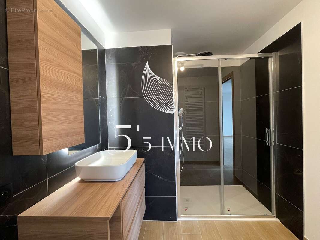 Appartement à CASTELNAU-LE-LEZ