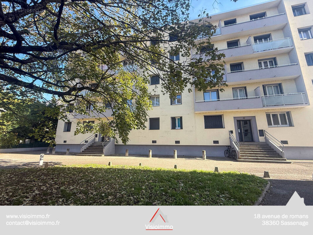 Appartement à FONTAINE