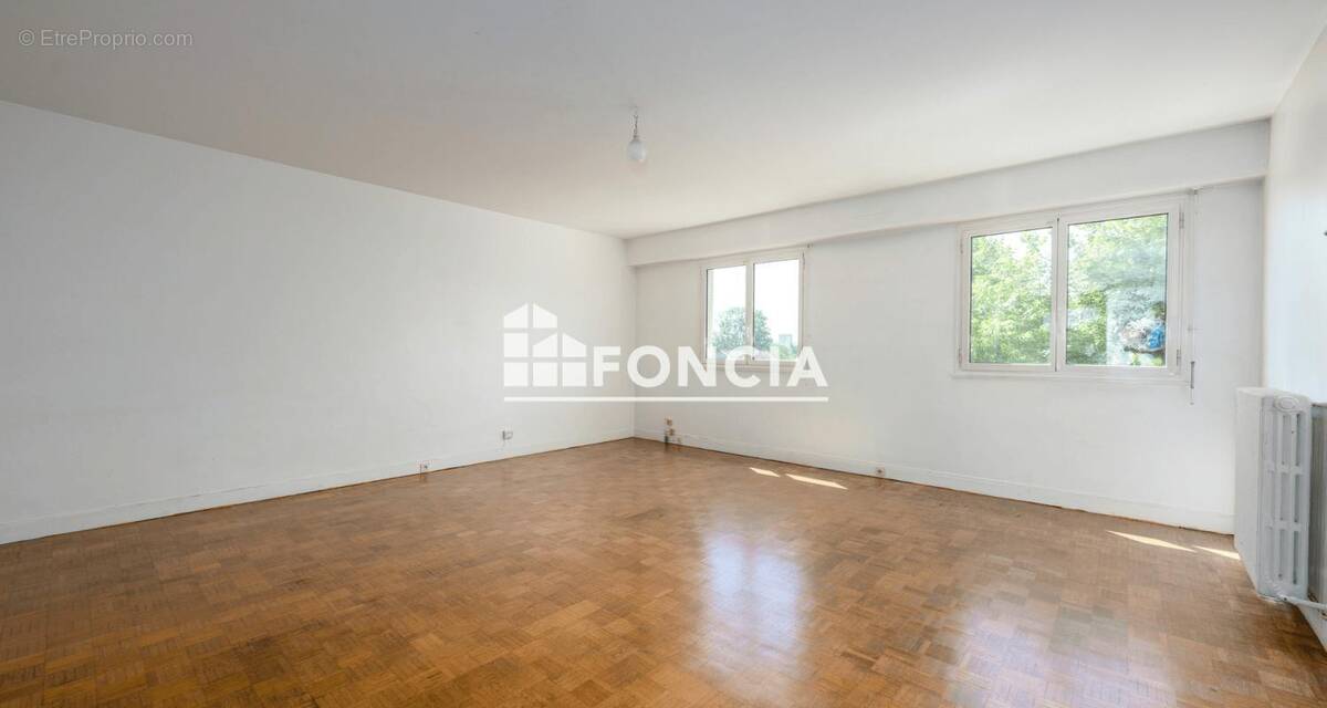 Appartement à BOURG-LA-REINE