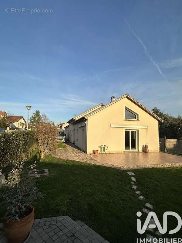 Photo 2 - Maison à TOUL