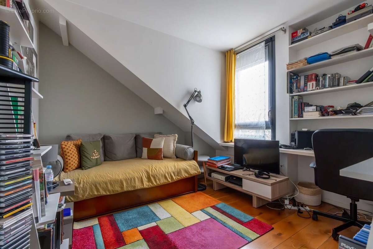 Maison à LE PERREUX-SUR-MARNE