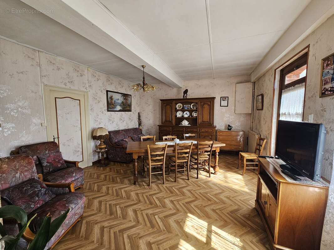 Maison à SAINT-BONNET-EN-BRESSE