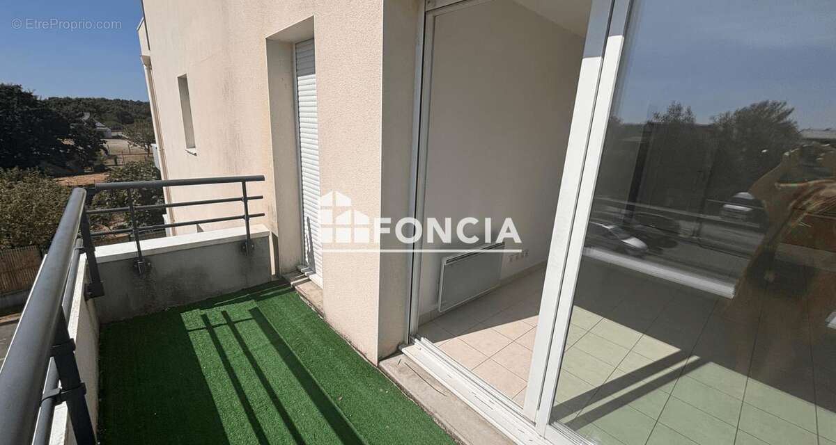 Un 3 pièces avec 2 parkings couverts- très ensoleillé et sans vis à vis- - photo 3