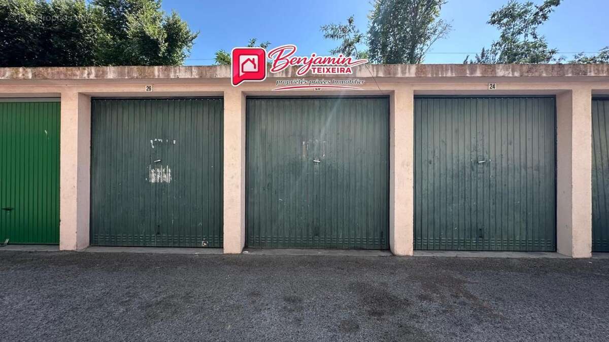 Parking à FREJUS