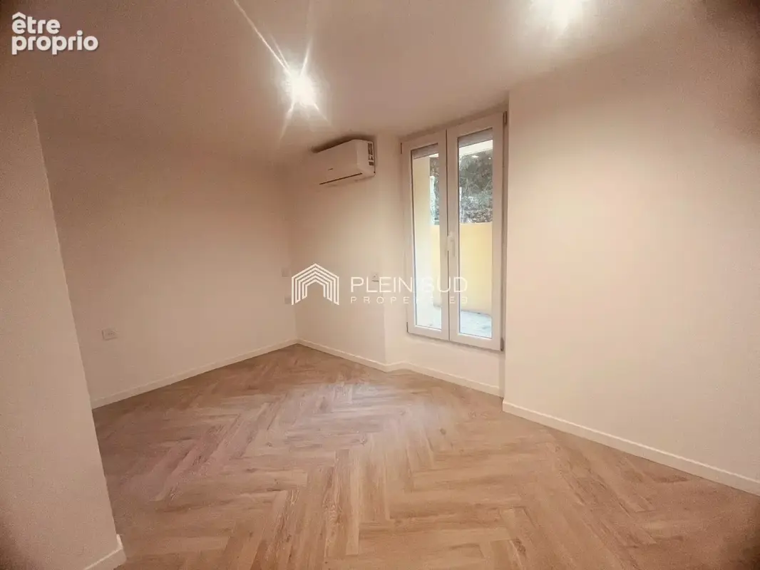Cannes, superbe appartement 5 pièces. Immeuble Art deco - photo 12