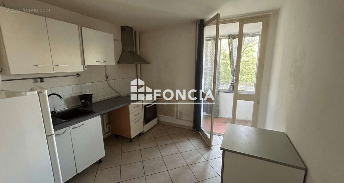 Exclusivité Carpentras – Résidence Le Bois de Lubac – Appartement T2 de 47,80 m² avec loggia - photo 2