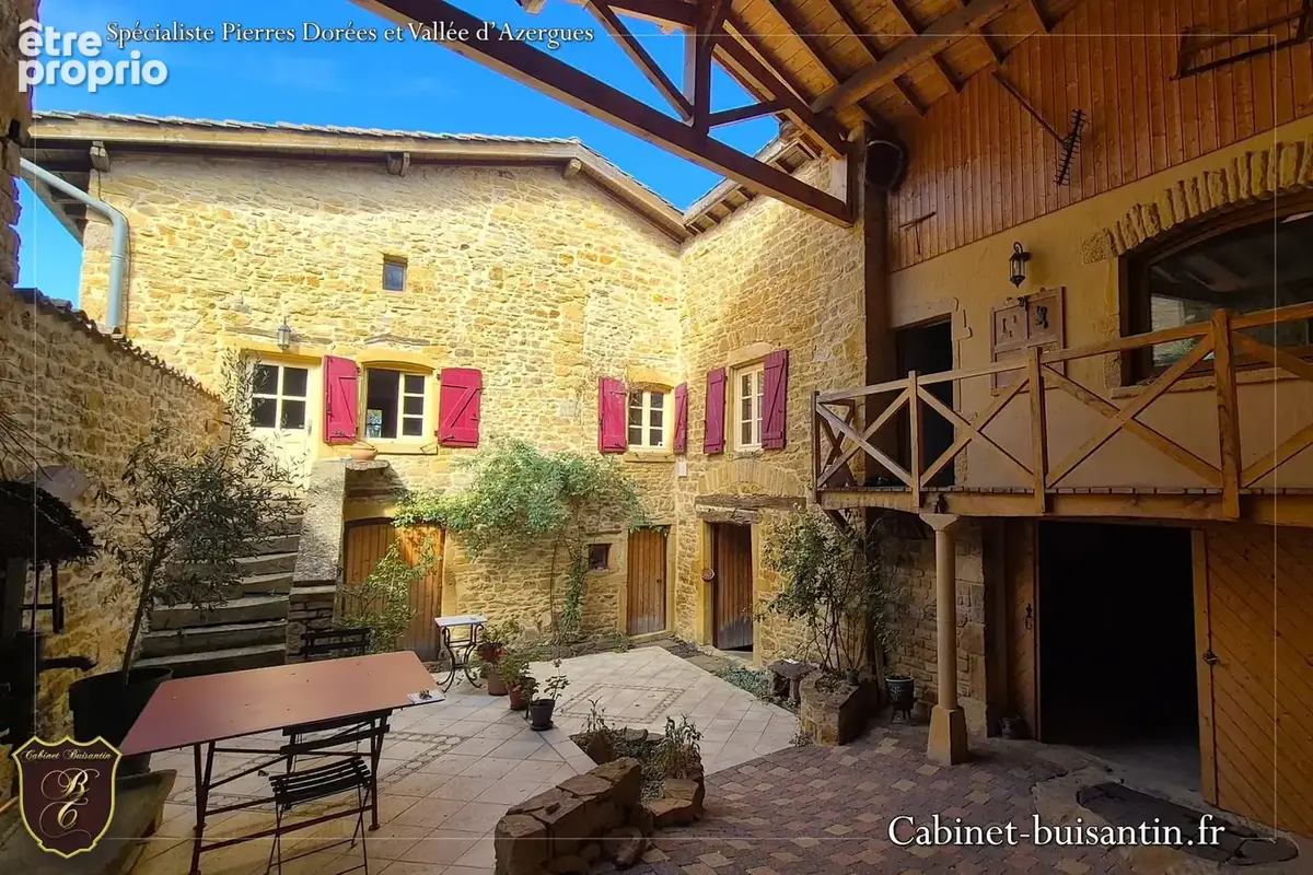Maison à OINGT