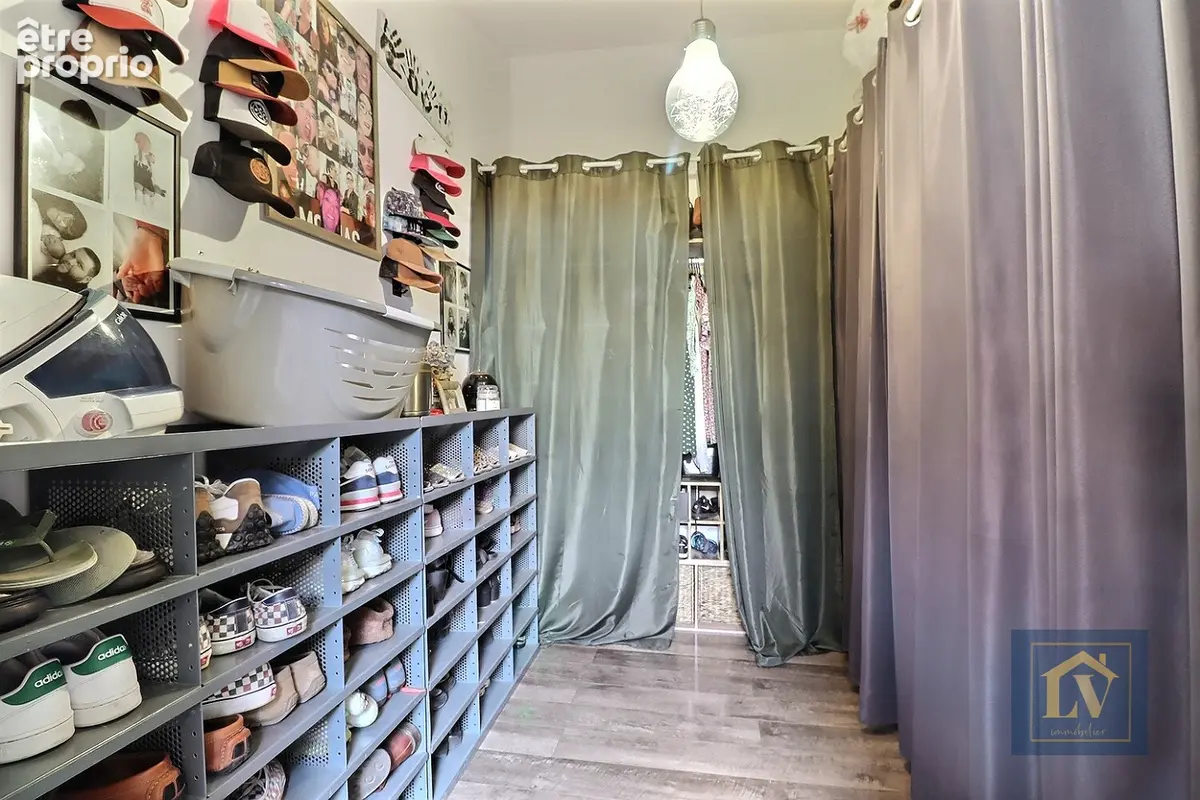 A vendre Maison de caractère entièrement rénovée avec garage - photo 8