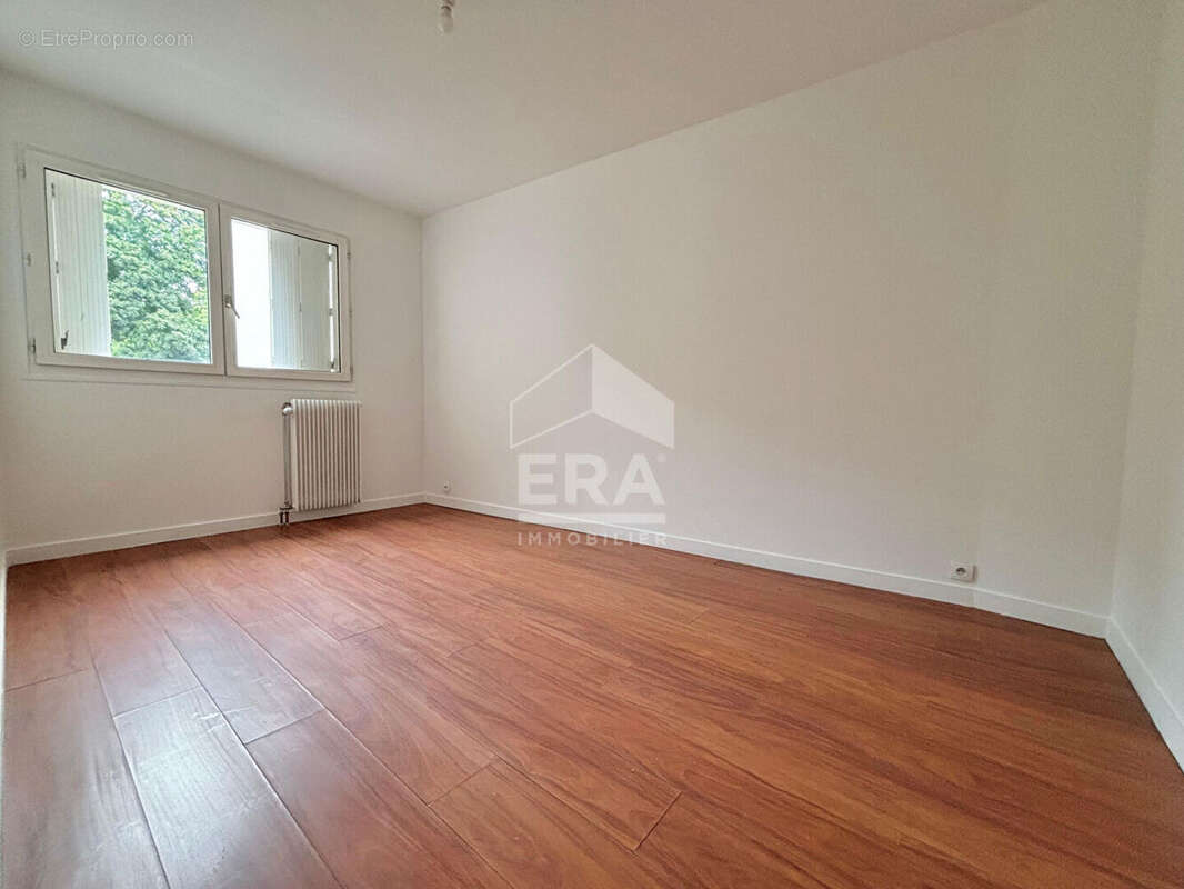 Appartement à PONTAULT-COMBAULT