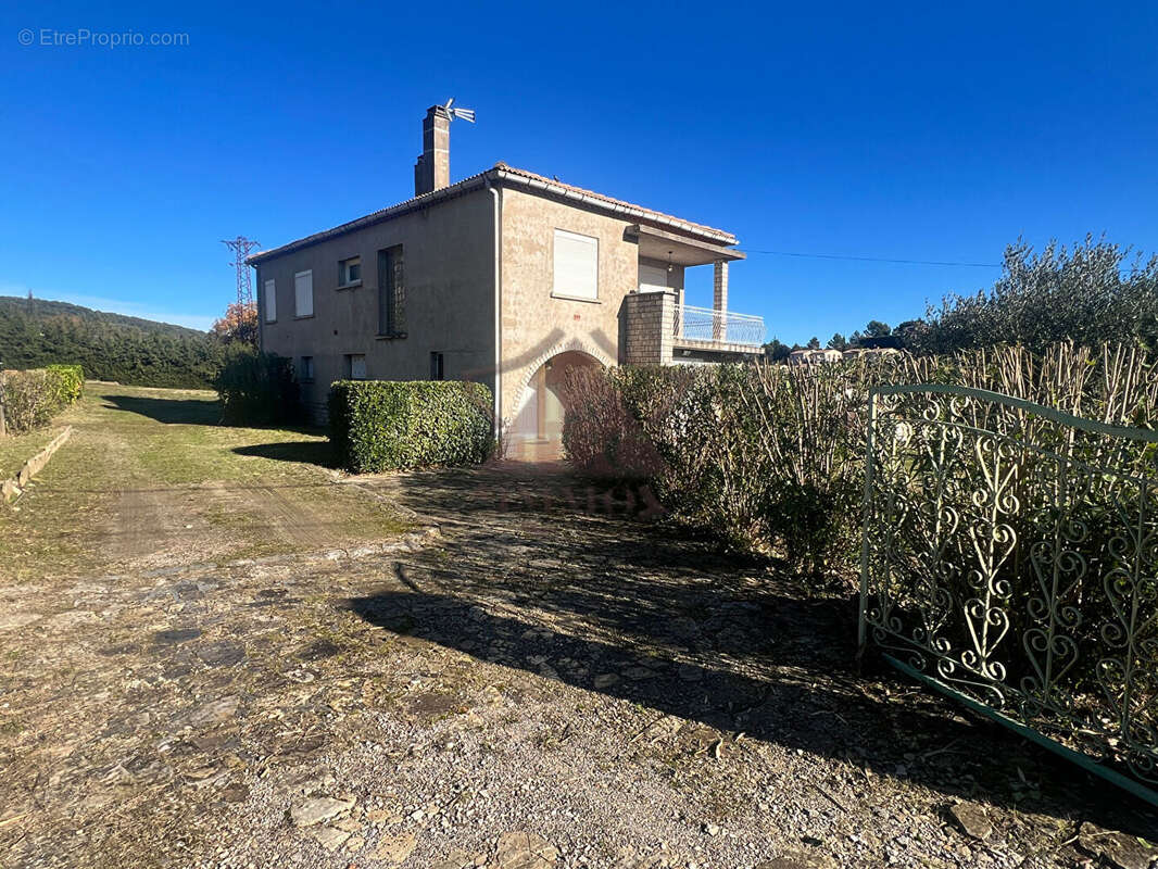 Maison à ROUSSON