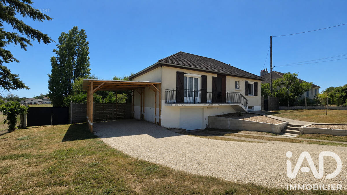 Photo 1 - Maison à MARIGNY-LES-USAGES