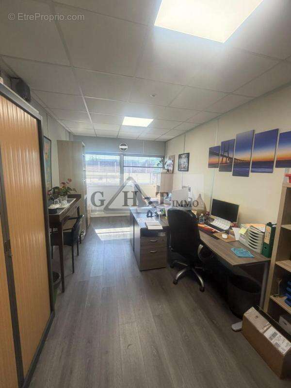 Entrepot bureaux 1292m2 a noisy-le-grand a la vente - photo 4