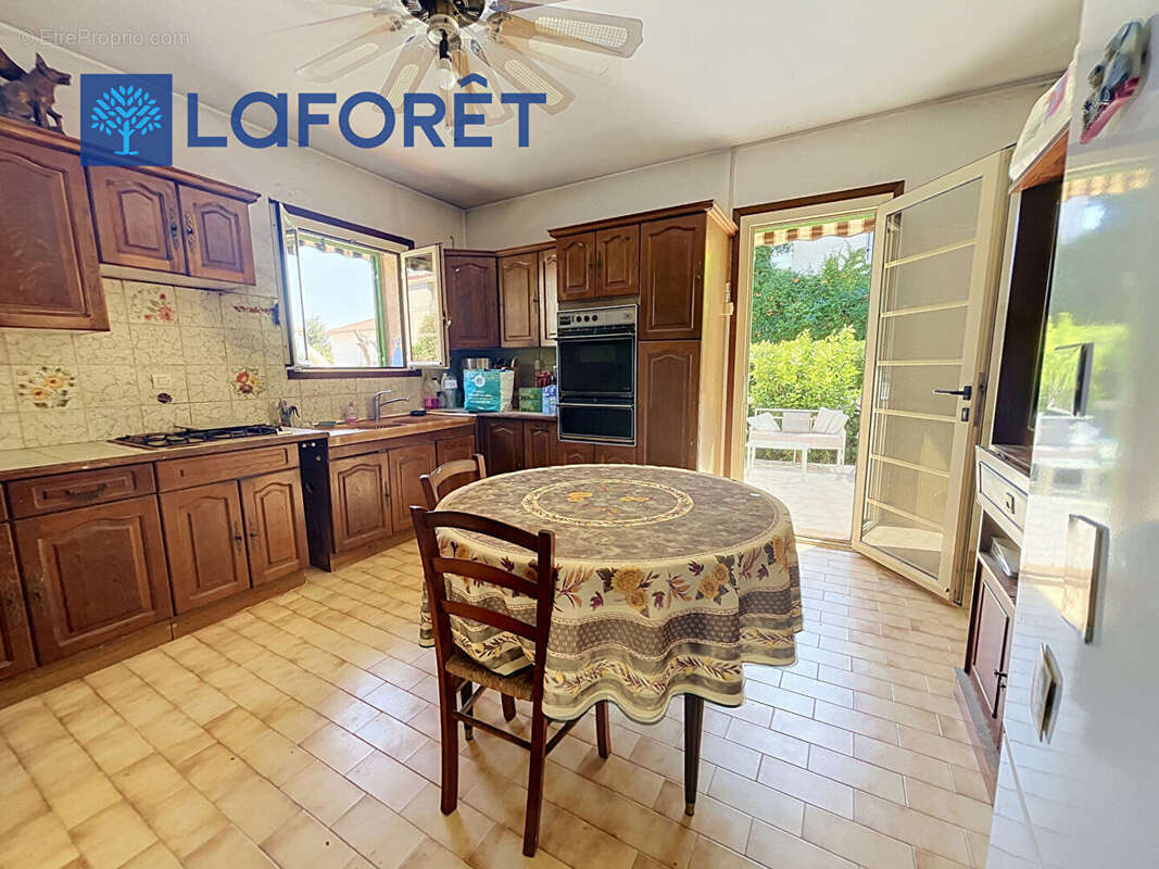 Maison Cagnes Sur Mer 9 pièce(s) 200 m2 - photo 9