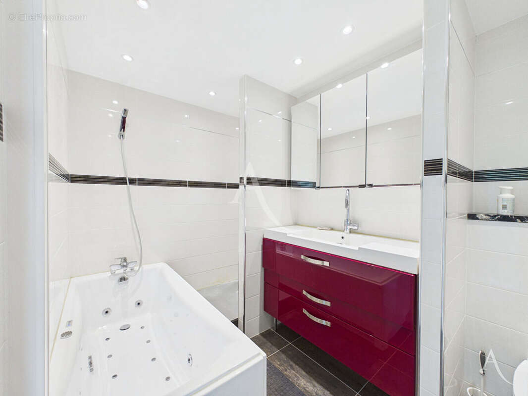 EXCLUSIVITÉ  Appartement T4 de 105,26 m²  Lambersart, secteur Hippodrome - photo 9