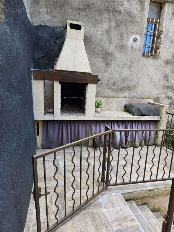 Maison à QUISSAC
