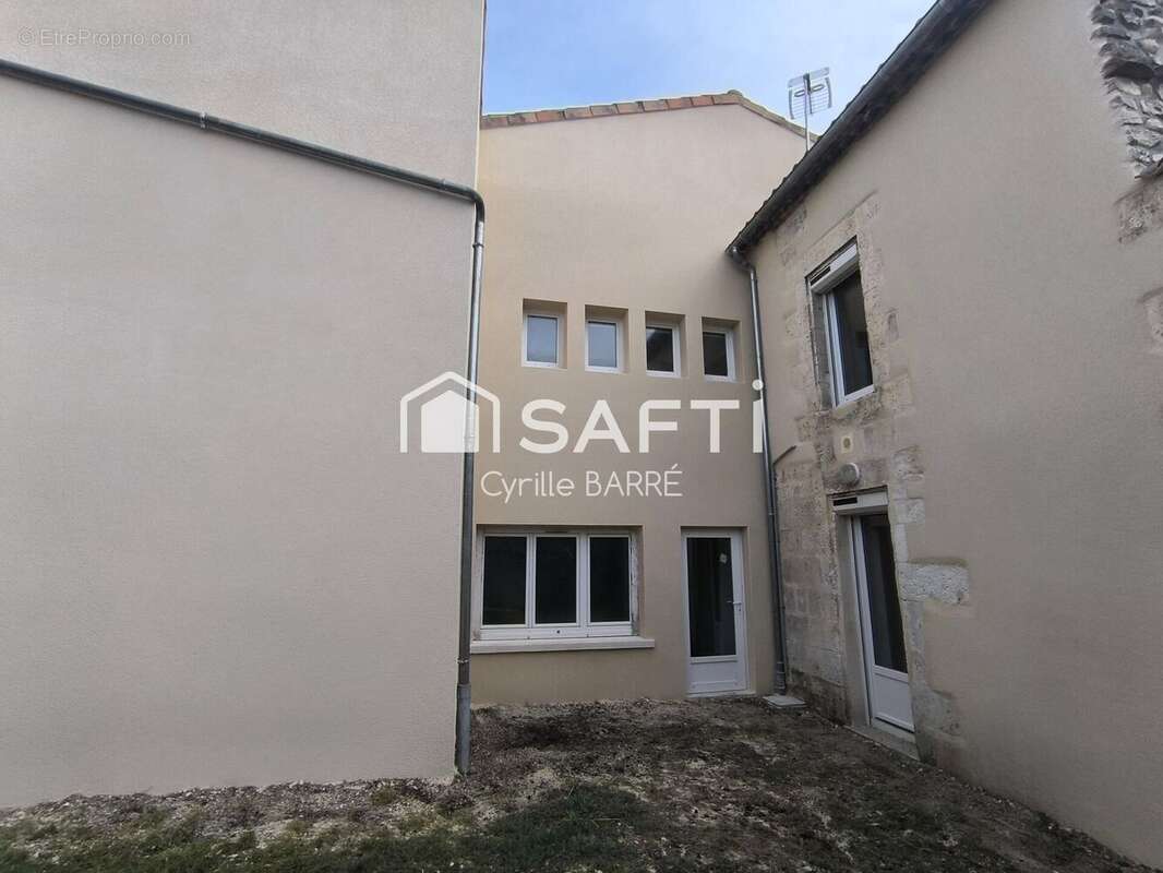 Photo 3 - Appartement à RUELLE-SUR-TOUVRE