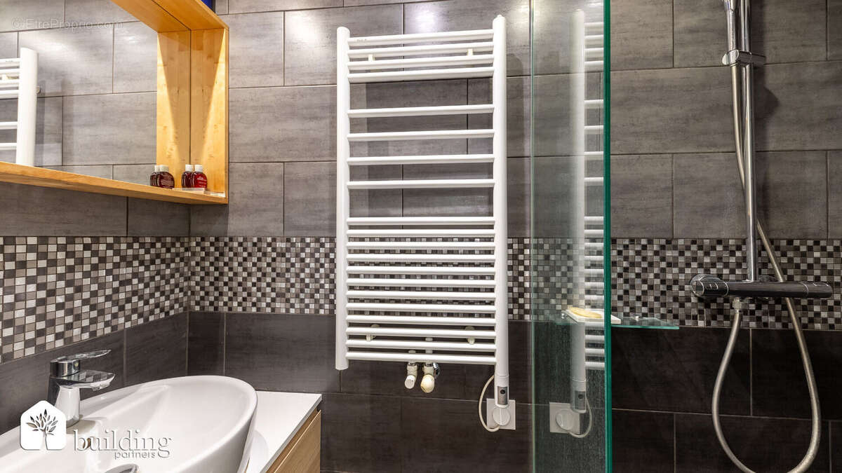 Appartement à LEVALLOIS-PERRET