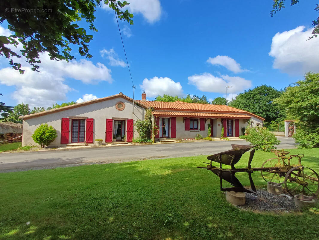 Maison à LA FERRIERE