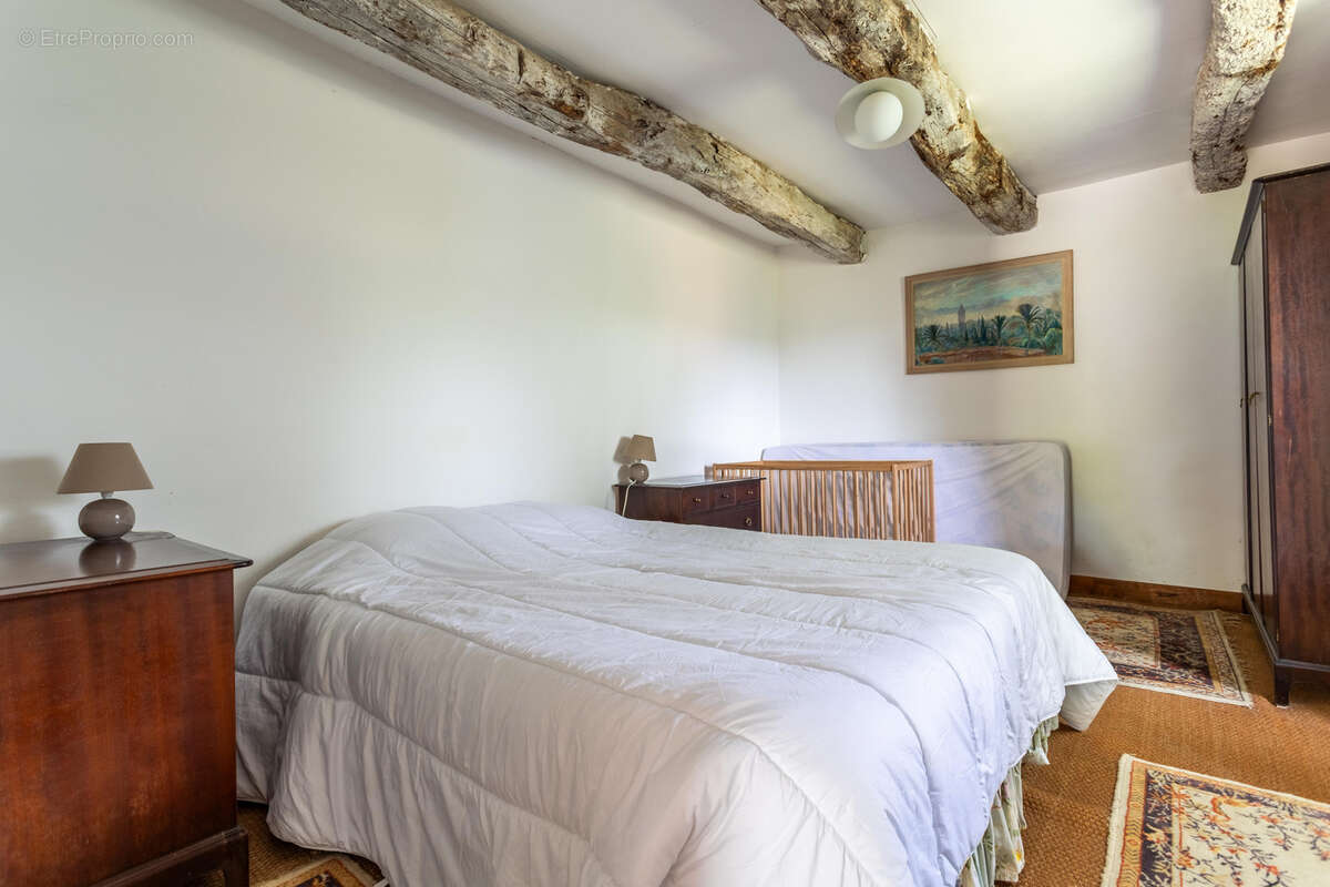 Maison de campagne avec annexes, piscine, grange et vue - photo 35