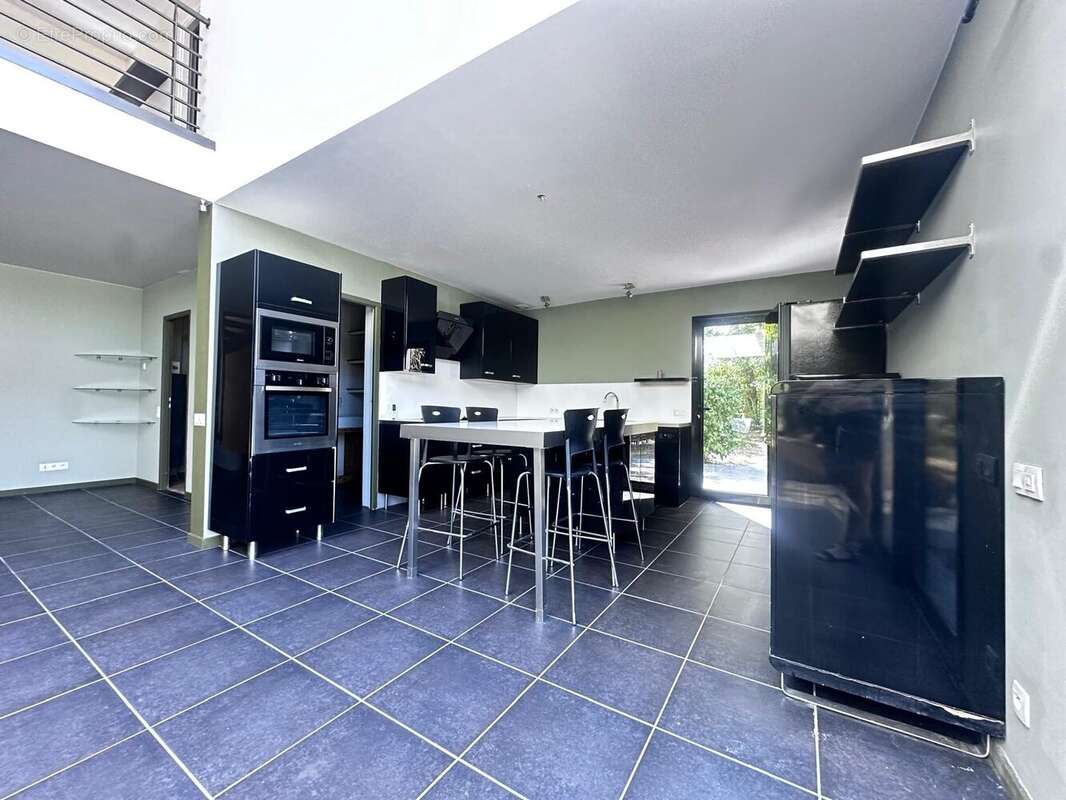 Maison 163 m² à Saint-Simeon-De-Bressieux  - photo 6