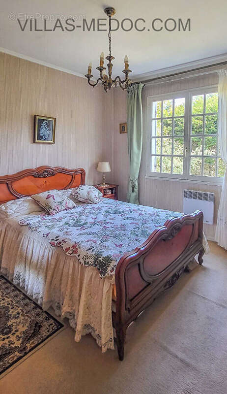 Maison à VENDAYS-MONTALIVET