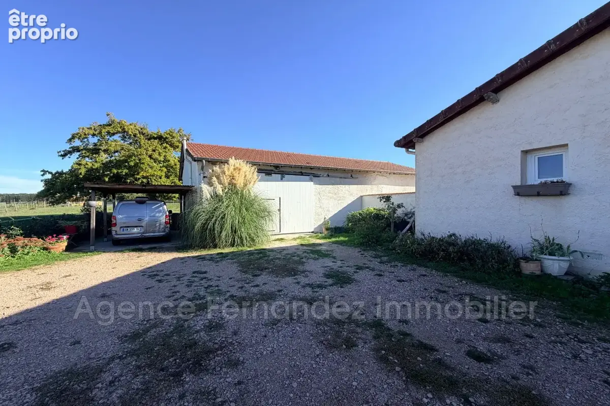 Maison 5 pièces 116 m² à vendre à Urbise (42310) - photo 3
