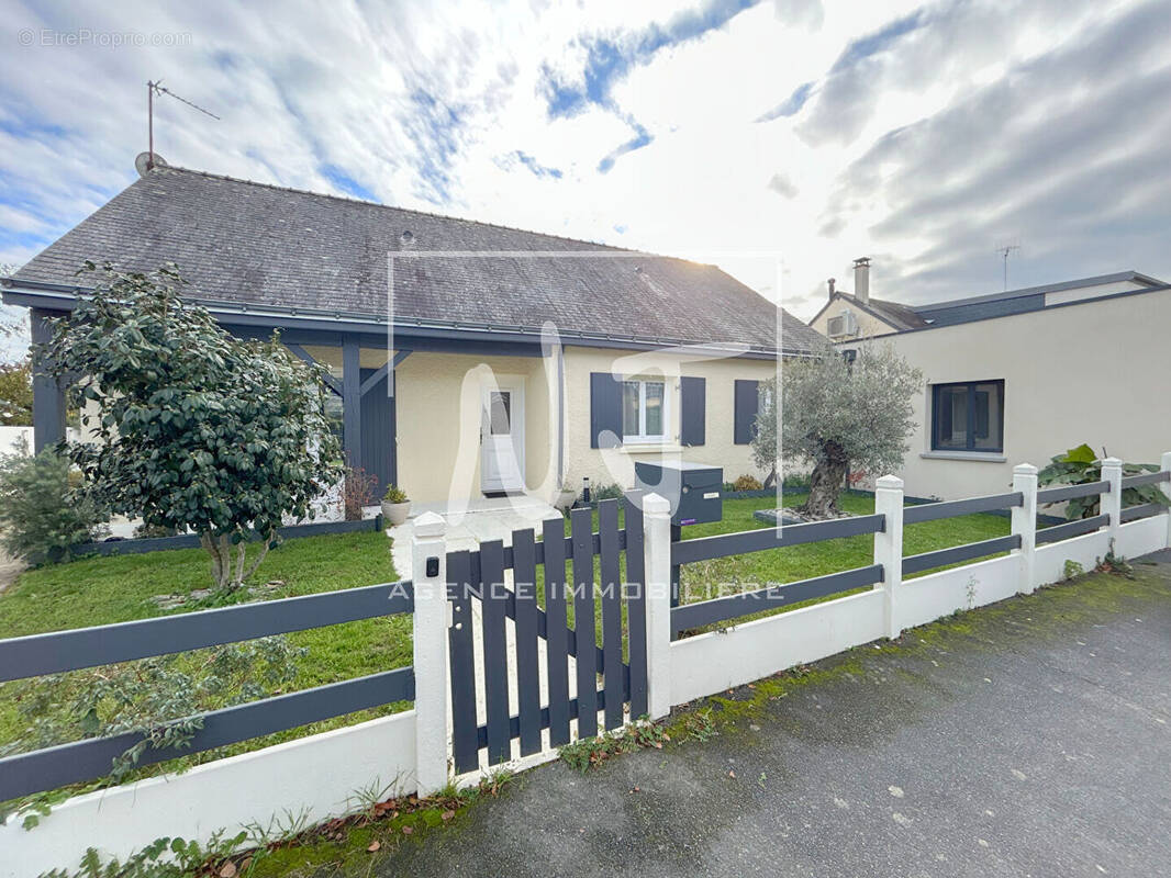 Maison à LES PONTS-DE-CE