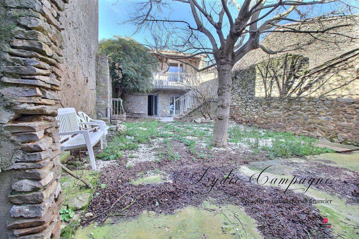 Maison à ESCALES