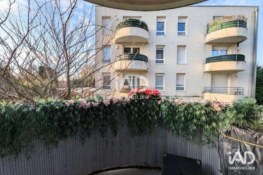 Photo 8 - Appartement à SIN-LE-NOBLE