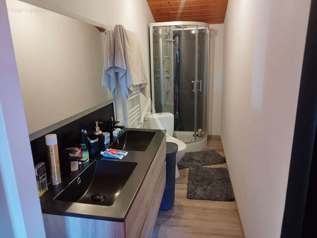 Maison à CHAMPAGNOLLES