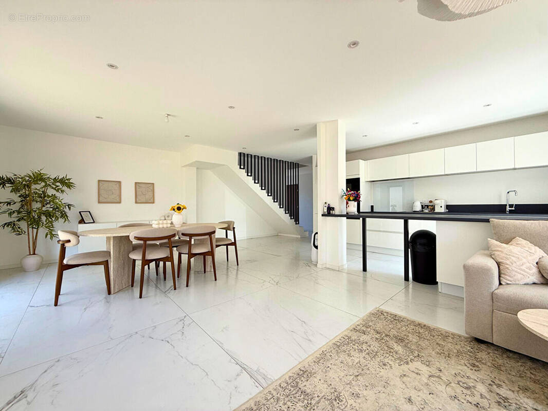 Exclusivité - quéven, maison contemporaine de 2024 aux prestations soignées - photo 1