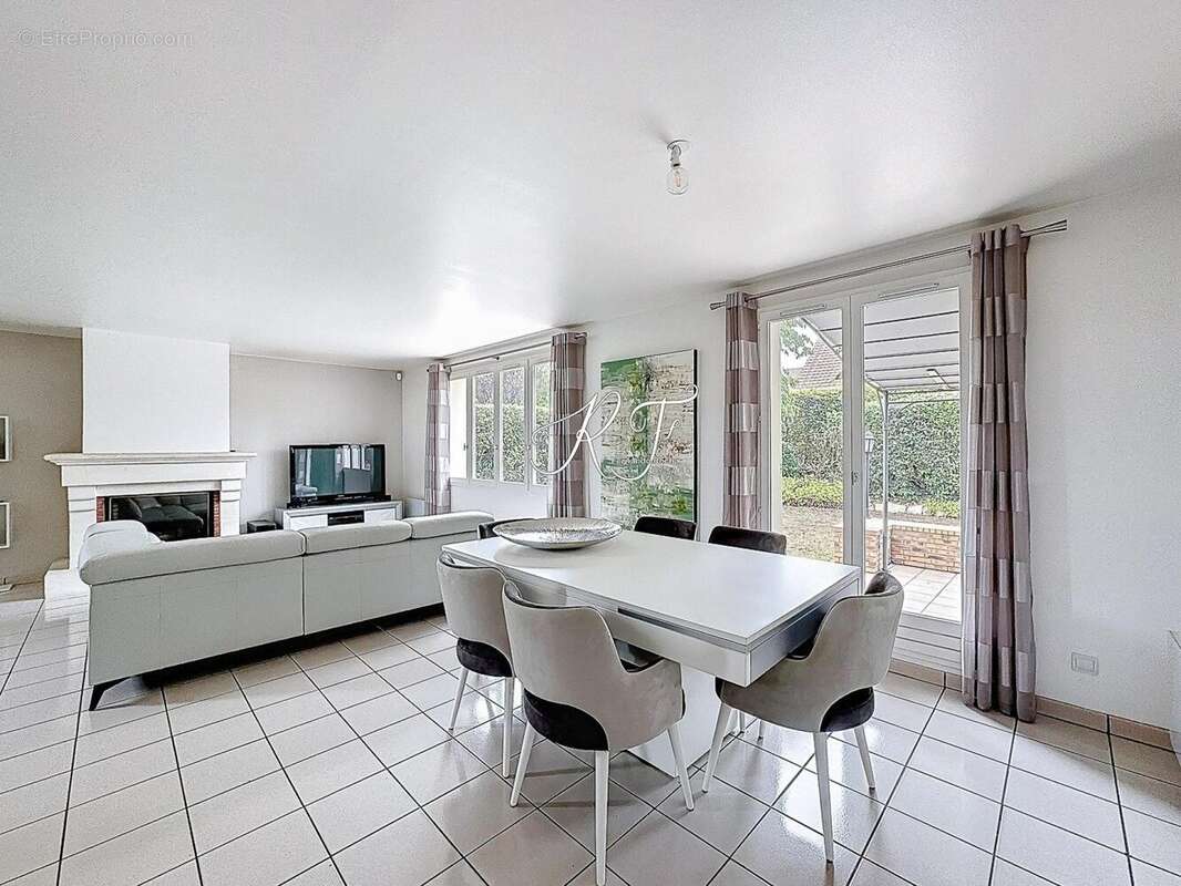 Photo 6 - Maison à OSNY