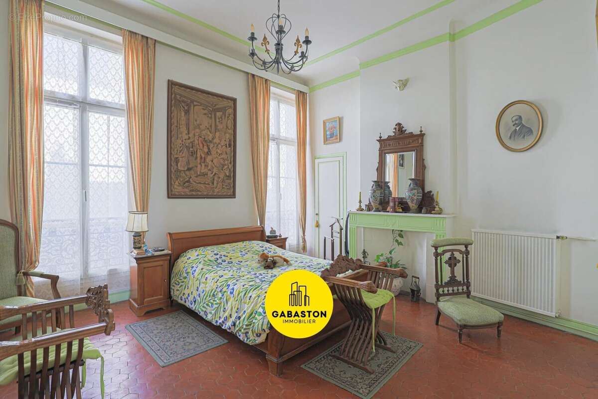 Appartement à MARSEILLE-6E