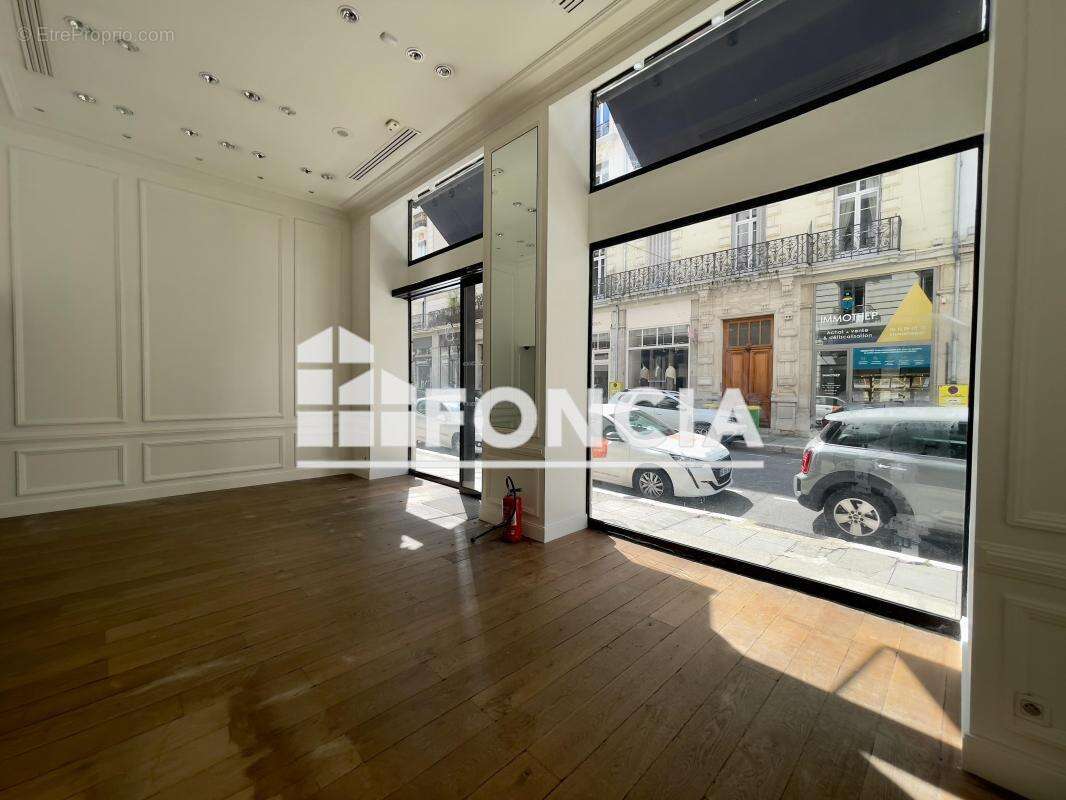 Commerce à GRENOBLE