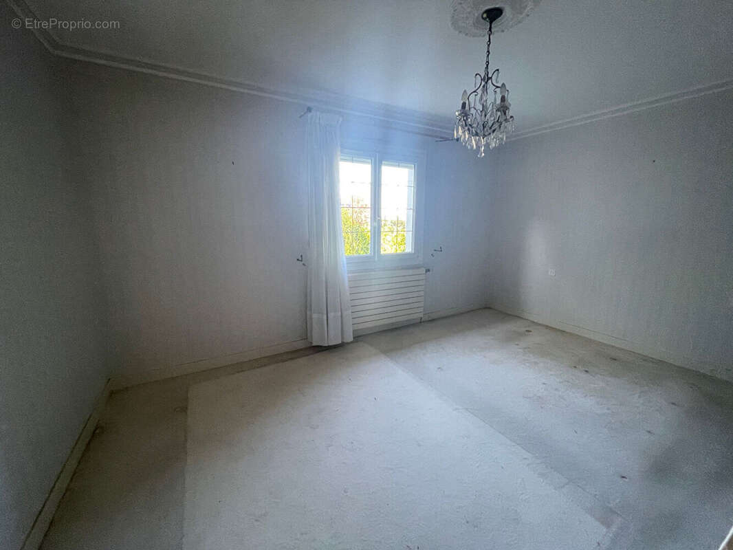 Maison à BUXEROLLES