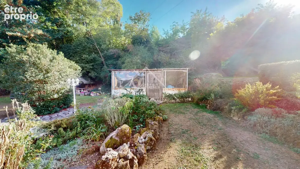 Ancien Moulin avec 1ha4 terrain - photo 12