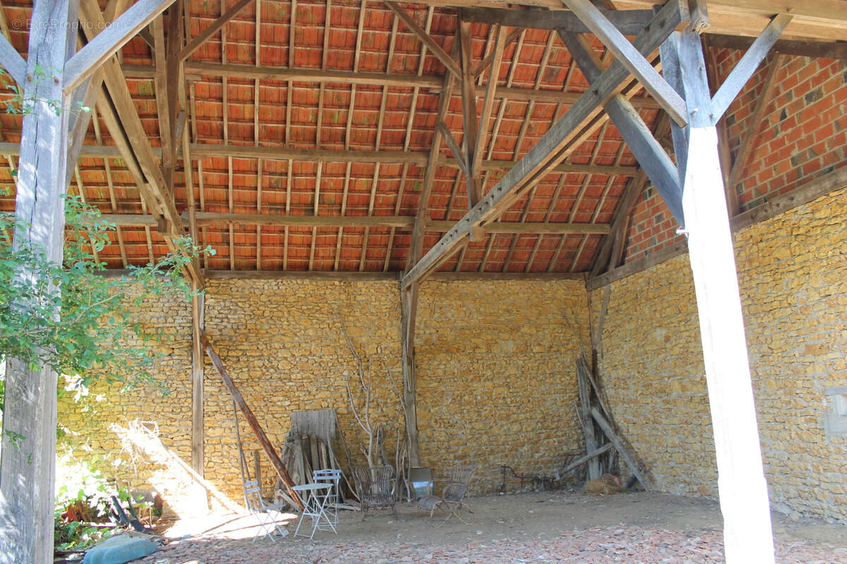 Maison à VICQ-EXEMPLET