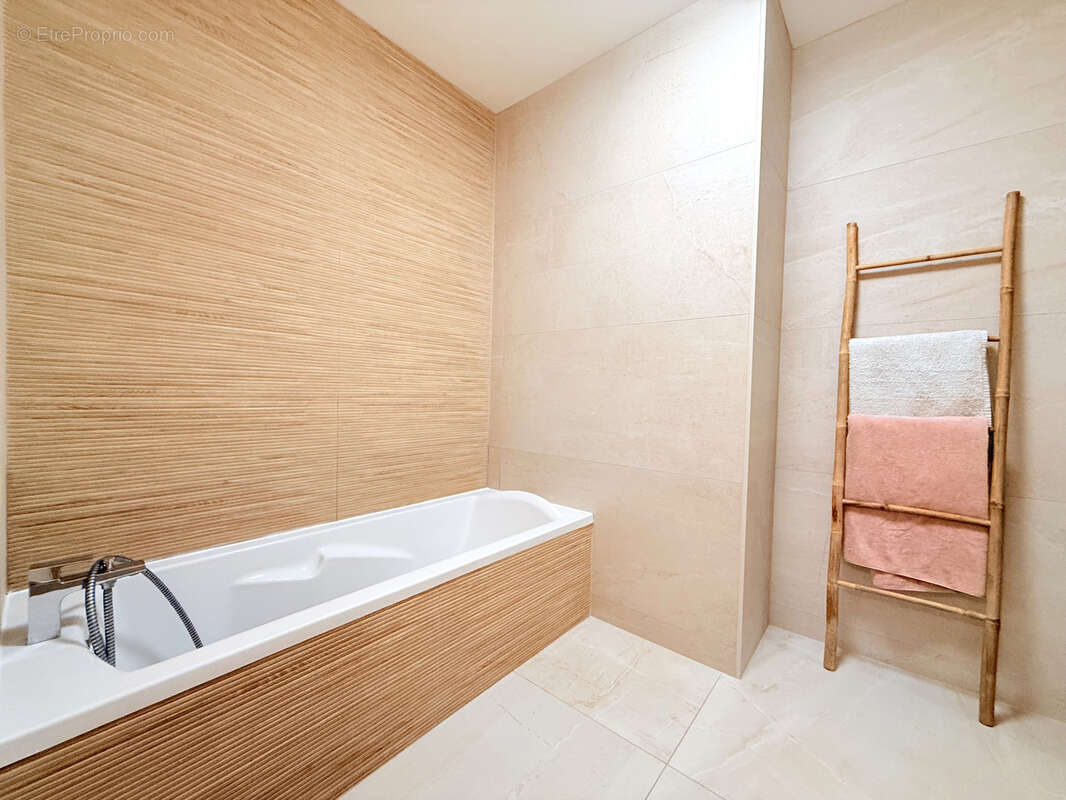 Appartement à OLLIOULES