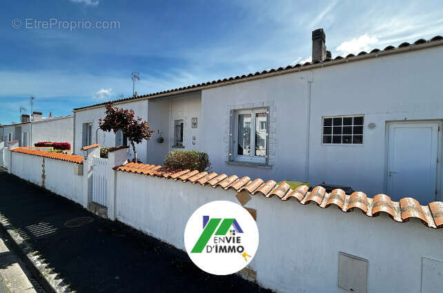 Maison à DOMPIERRE-SUR-MER