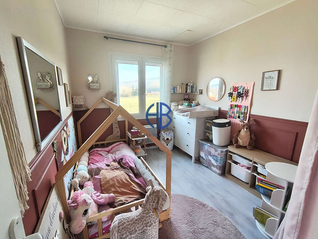 Appartement à SILLANS