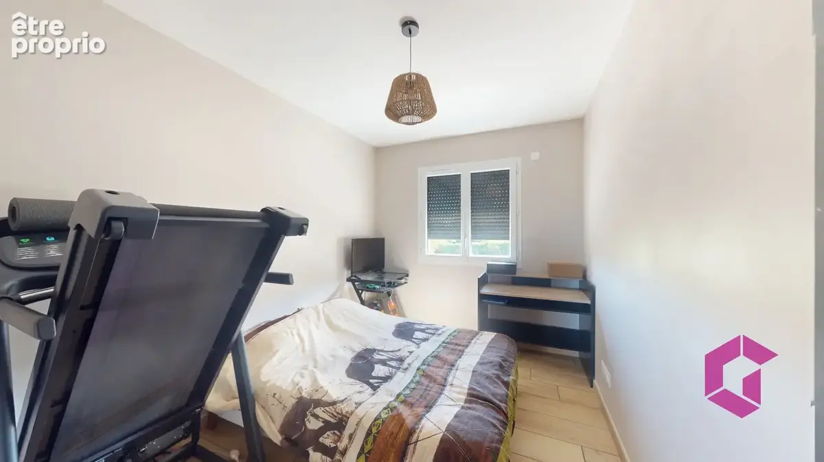 Maison récente, 4 chambres , avec garage sur 900 m2 de terrain - photo 10
