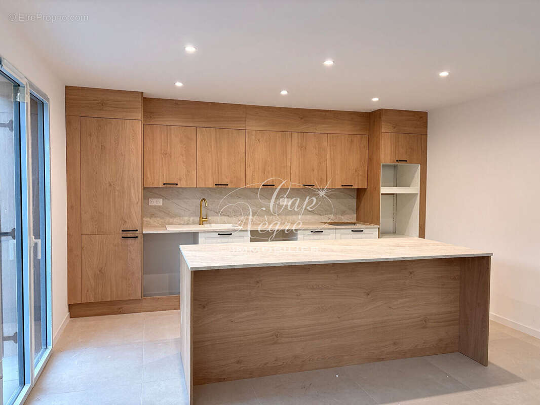 Appartement à 100m des plages t4 avec terrasse et 2 parkings dans résidence calme à vendre à grimaud beauvallon - golfe de saint - photo 5