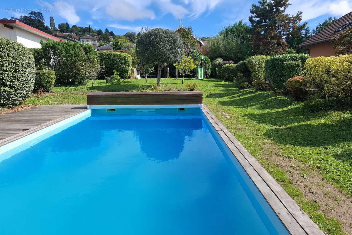 Maison à VETRAZ-MONTHOUX