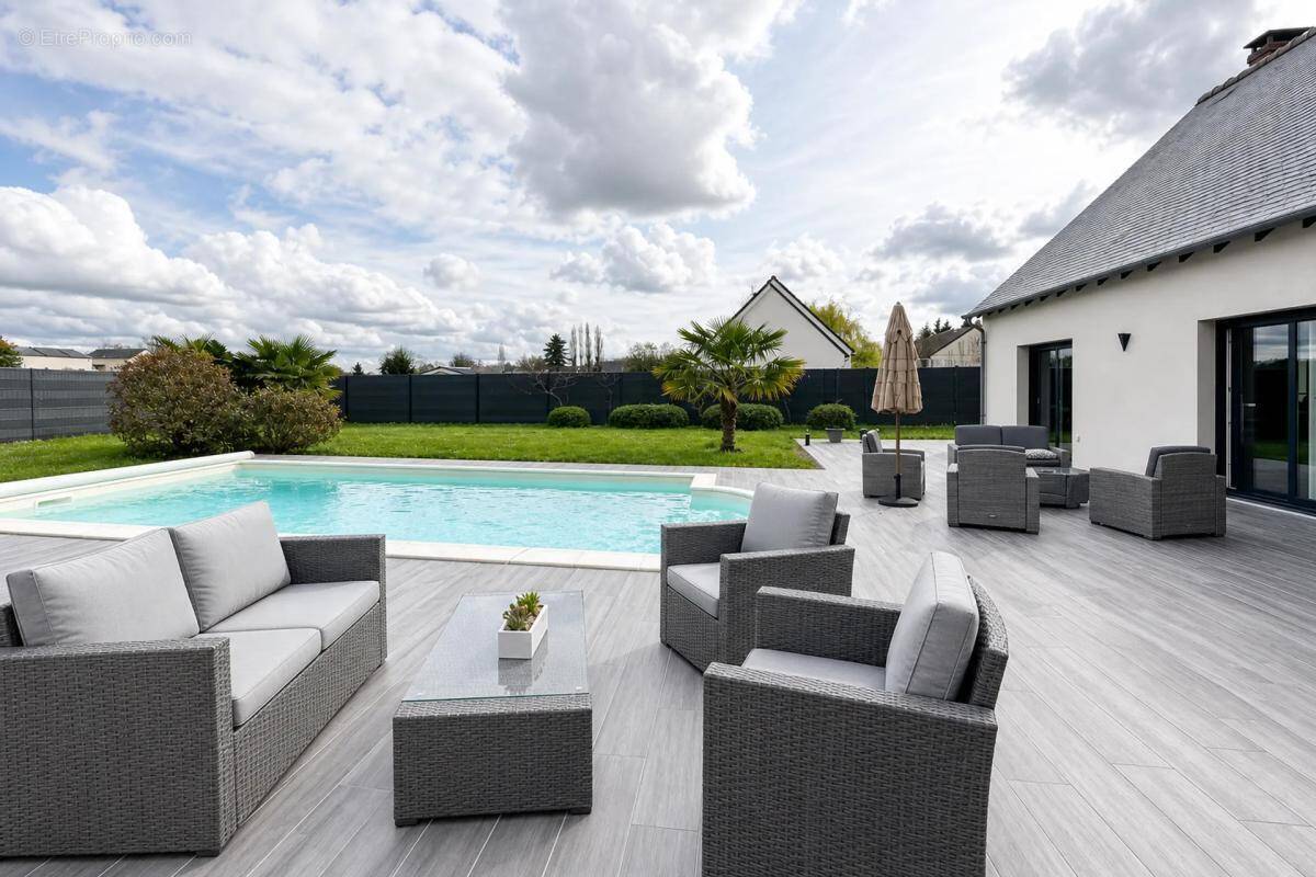 Maison à MONTLOUIS-SUR-LOIRE