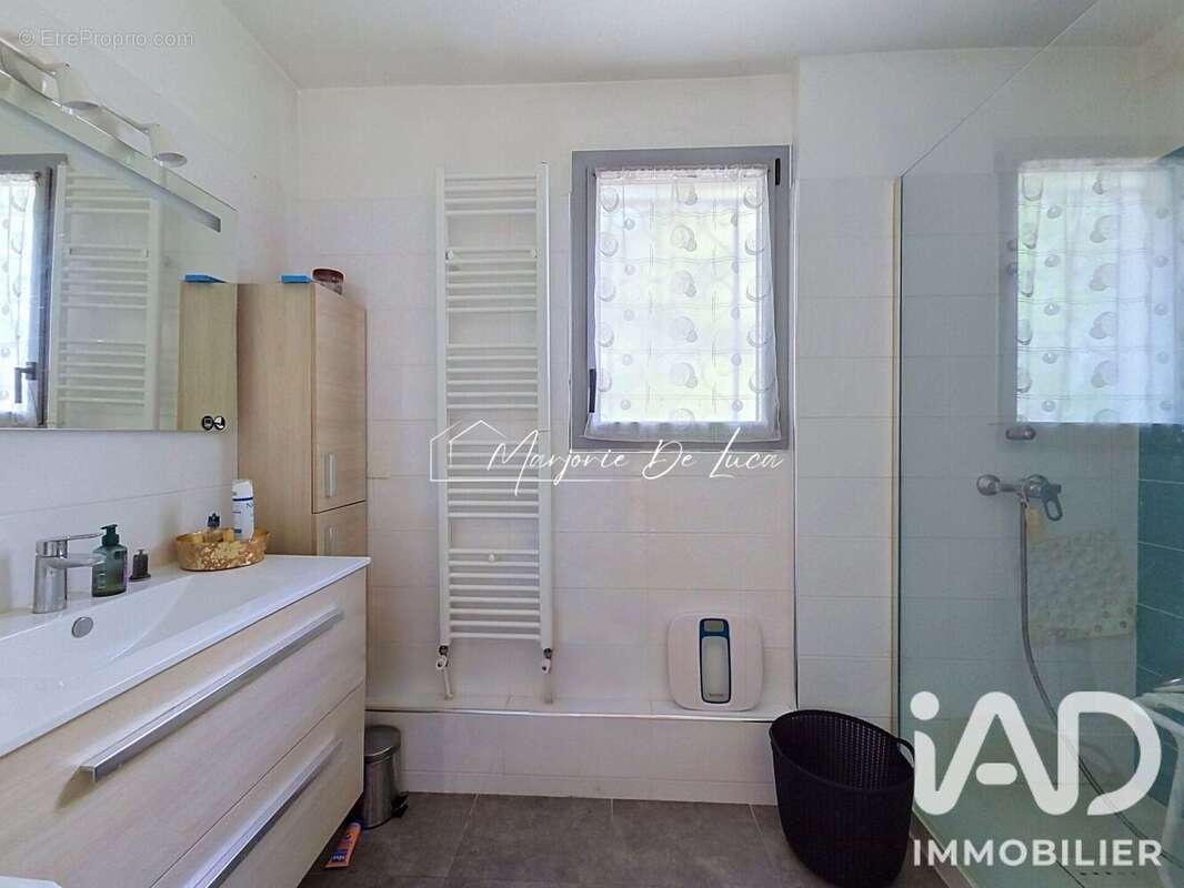 Photo 7 - Appartement à MARSEILLE-12E