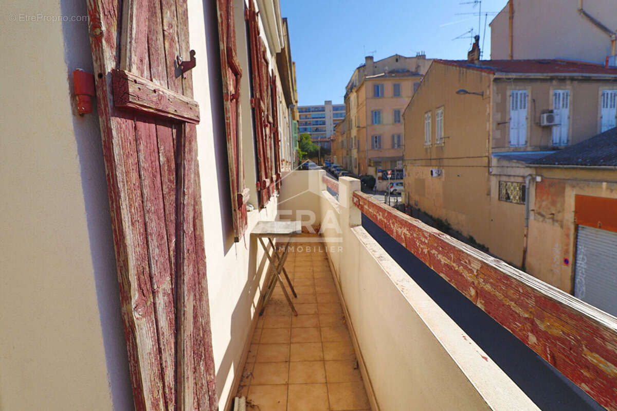 Appartement à MARSEILLE-3E