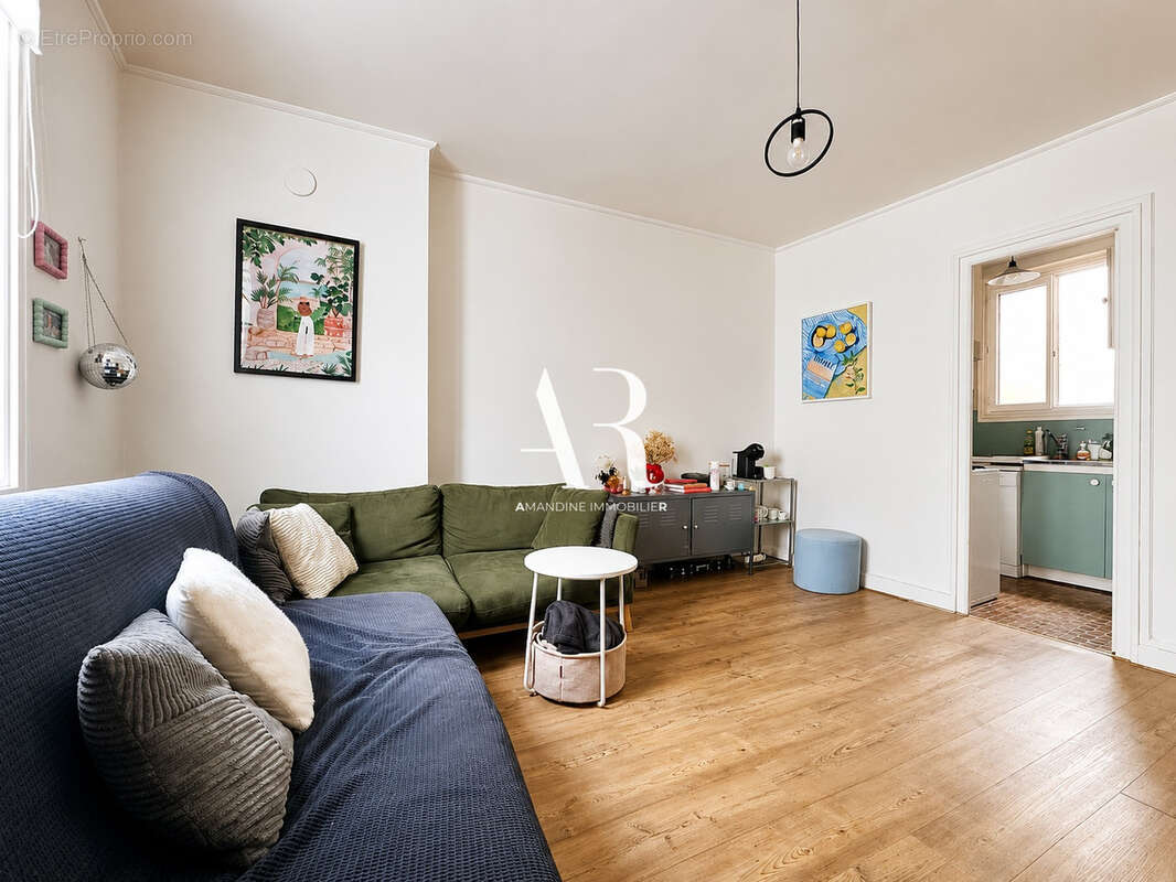Appartement à PARIS-11E