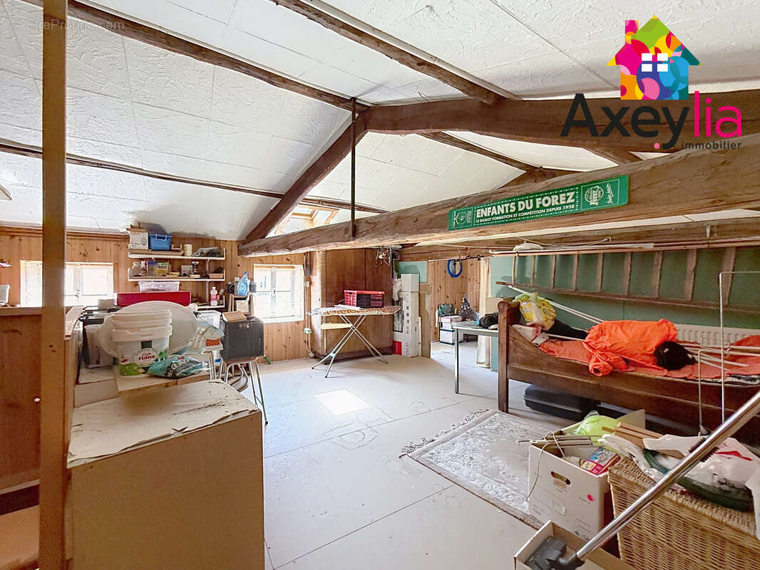 A vendre - secteur saint martin lestra - maison de village avec cour et terrain non attenant - photo 9